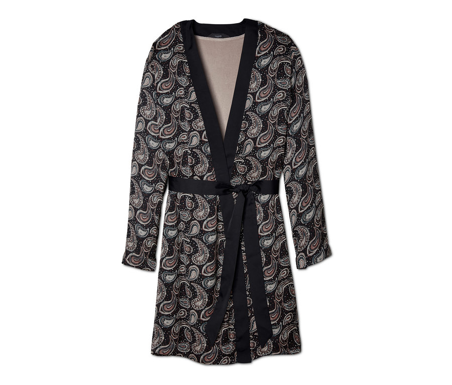 Kuscheliger Kimono-Morgenmantel mit Paisley-Muster und schwarzer Bordüre.