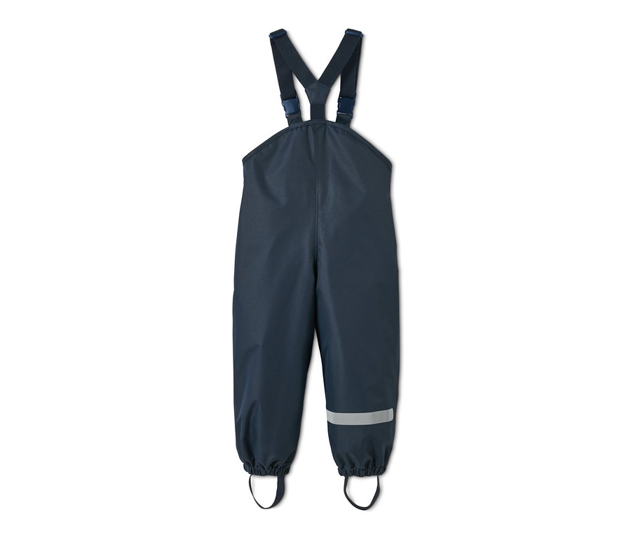 Dunkelblaue Regenhose aus recyceltem Material mit Taftfutter und Hosenträgern mit Reflexstreifen.