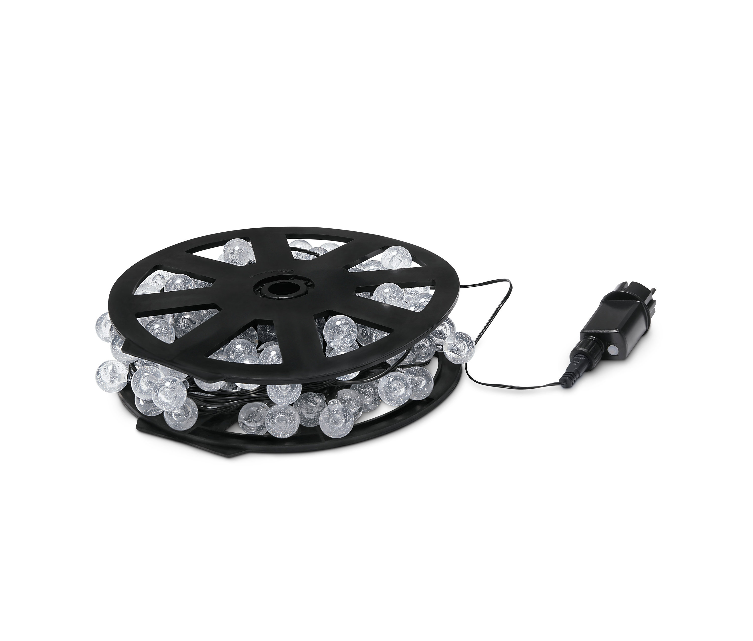 Eine schwarze Spule mit einer LED-Outdoor-Lichterkette mit 120 LEDs. Transparente Kugellampen sind auf die Spule gewickelt.