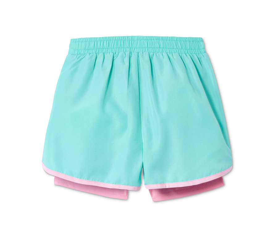 Türkise Laufshorts aus recyceltem Material mit rosa Saum.
