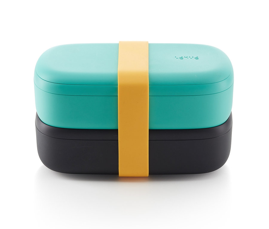 Lunch-Box-Set mit Besteck: Eine türkisfarbene und eine schwarze Lunchbox sind mit einem gelben Band verbunden.