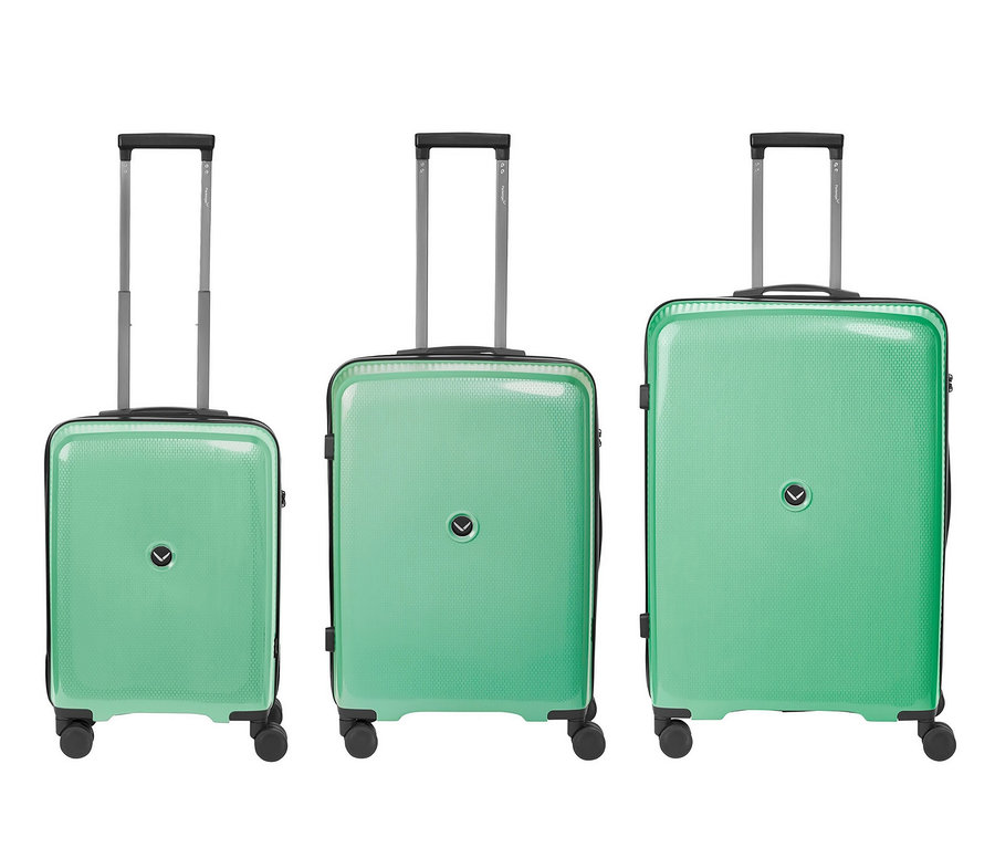 Drei grüne Packenger Koffer in verschiedenen Größen stehen nebeneinander.