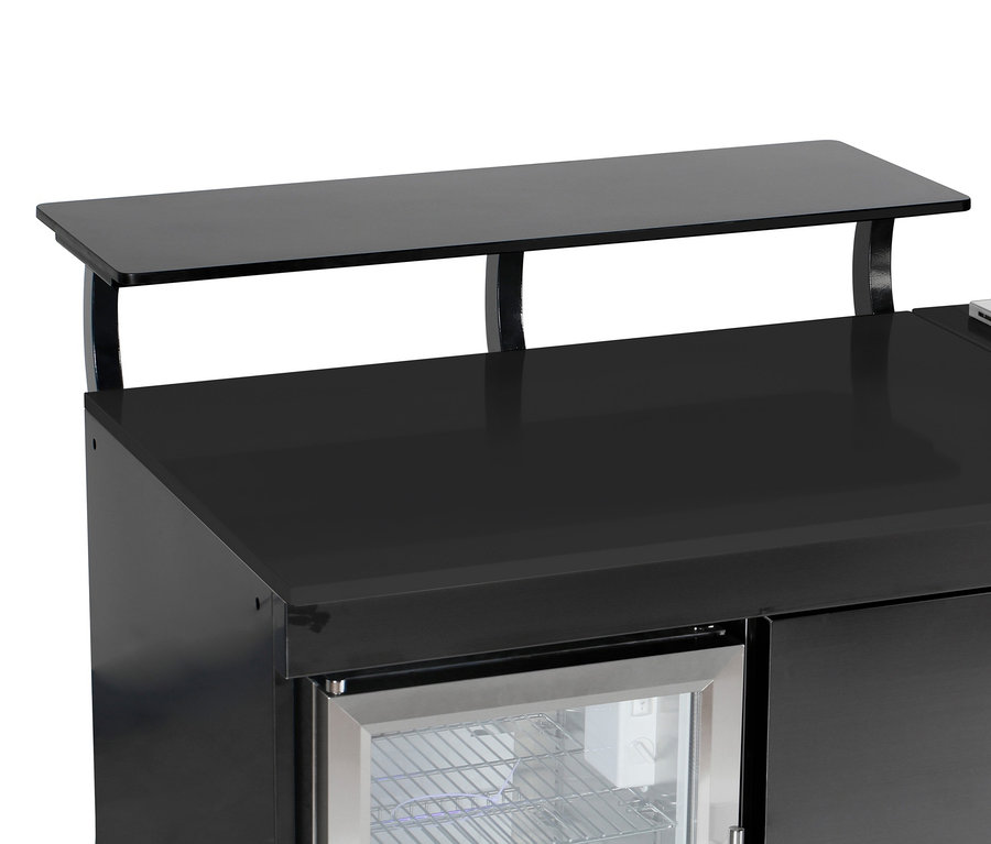 Detailansicht einer schwarzen Buschbeck Premium Outdoor-Küche mit Grillfunktion.