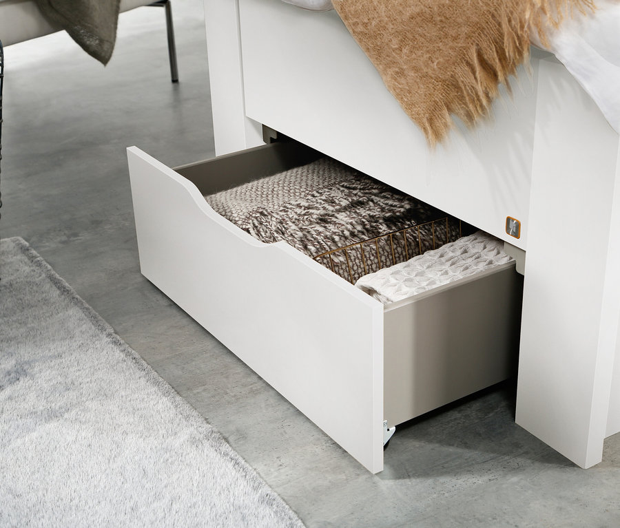Ansicht eines rauch Bett »Aditio Beds«, 90 cm mit teilweise geöffneter Schublade und Stauraum.