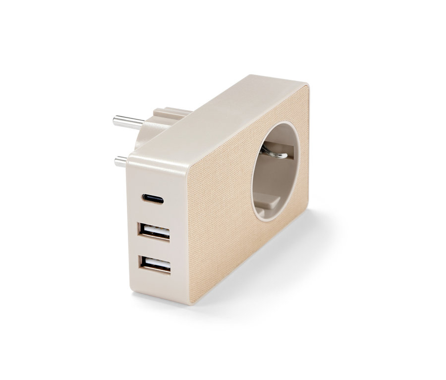 Ein beiger 4-in-1-USB-Steckdosen-Adapter.