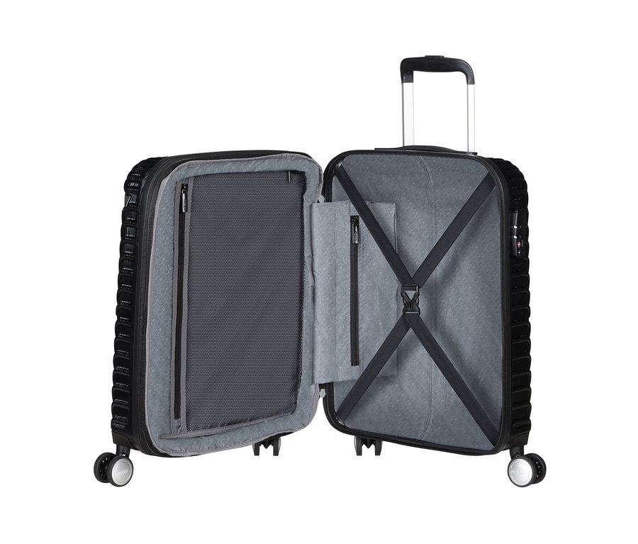 Geöffneter schwarzer American Tourister »Mickey Clouds« Spinner Koffer.