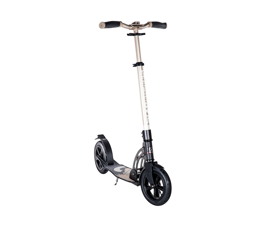 Nahaufnahme eines SIX DEGREES Aluminium-Scooters »Air 205 mm« in Goldfarbe.