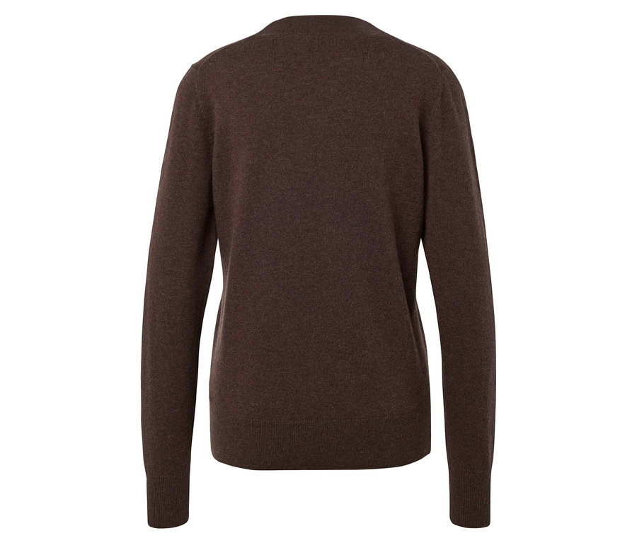 Rückansicht eines braunen Pullovers.
