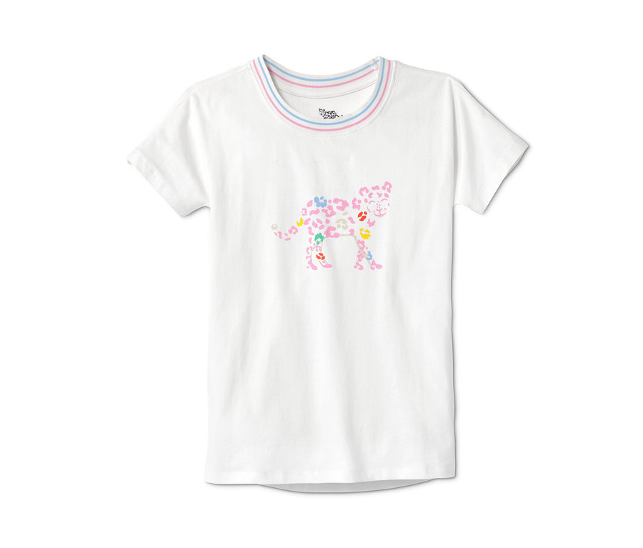 Weißer Kurzarm-Pyjama mit Leggings, mit einem Leoparden darauf.