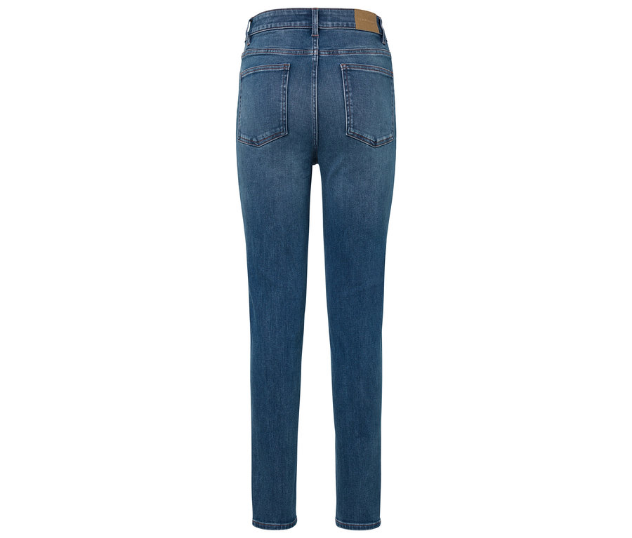 Detailansicht der Rückseite von blauen Jeans.