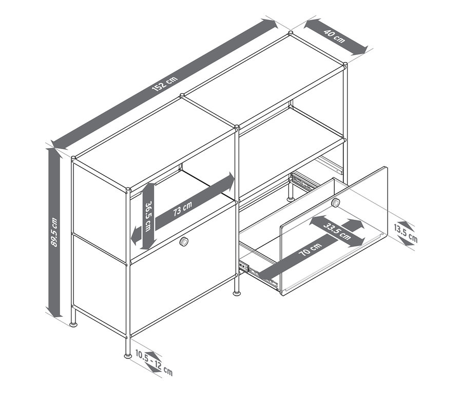 Draufsicht eines Sideboards aus Metall »CN3 Kids« mit zwei Schubladen in Pistaziengrün und Hellgrau, wobei eine Schublade geöffnet ist und die Maße des Sideboards angezeigt werden.