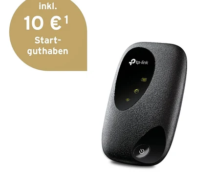 Schwarzer WLAN to go-Router von TP-Link vor weißem Hintergrund.