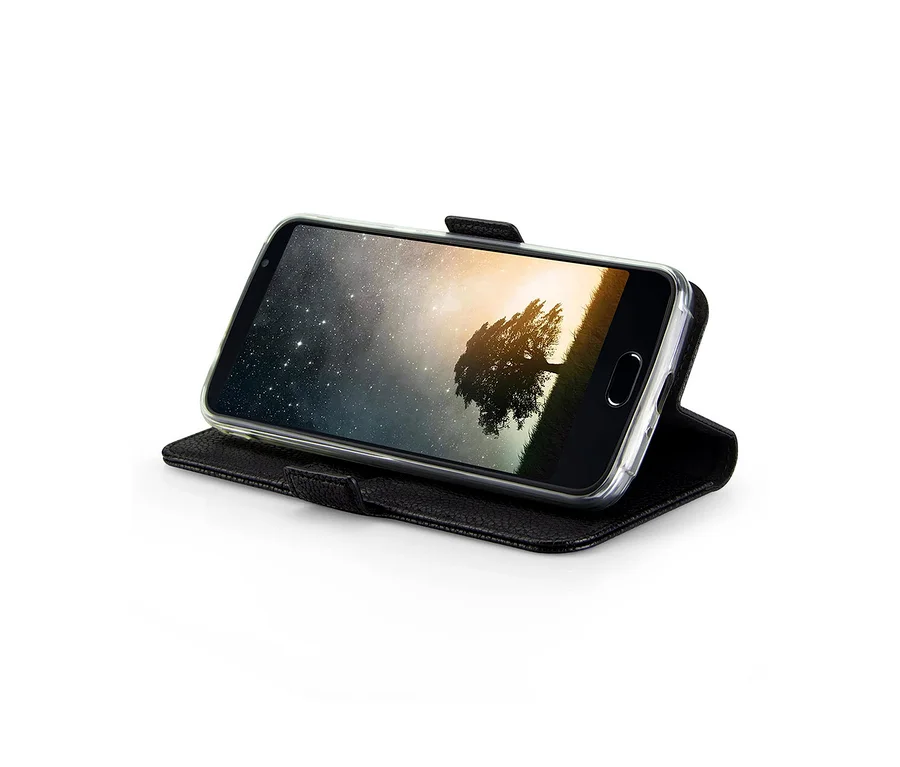 Schwarzes Bea-fon M7 lite Smartphone in einer Hülle.