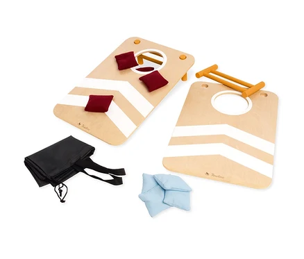 Zwei Pinolino Cornhole »Bennet« Spielsets mit roten und blauen Säckchen und einer schwarzen Tragetasche.