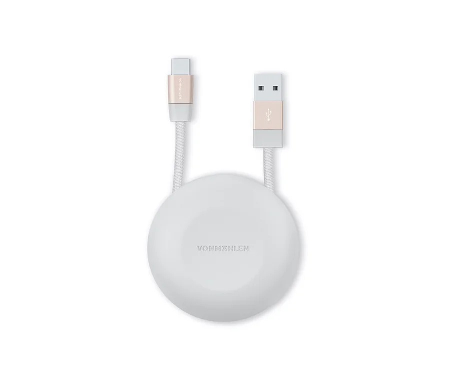 Vonmählen »Premium Cable« Ladekabel in weißem Gehäuse.