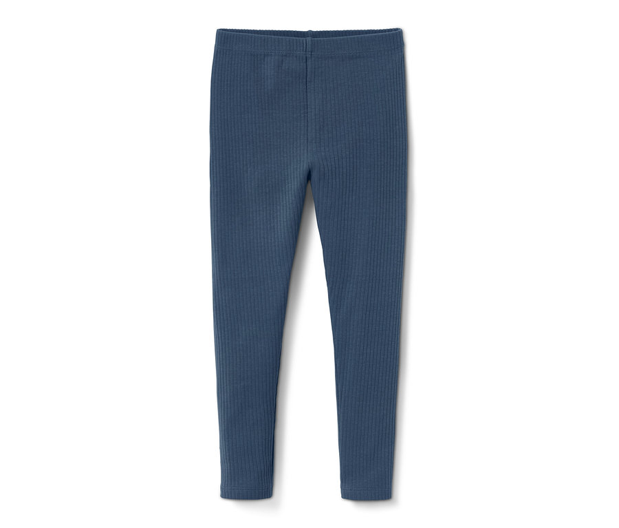 Eine blaue, gerippte Leggings.