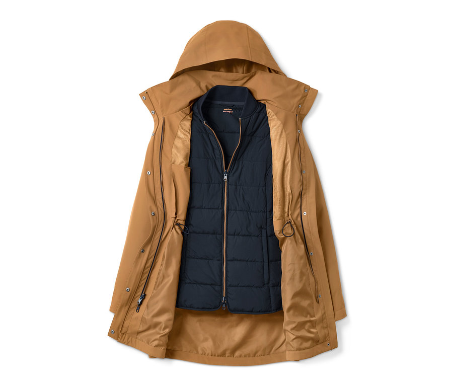 Offener 3-in-1-Outdoormantel, cognacfarben mit schwarzer Weste.