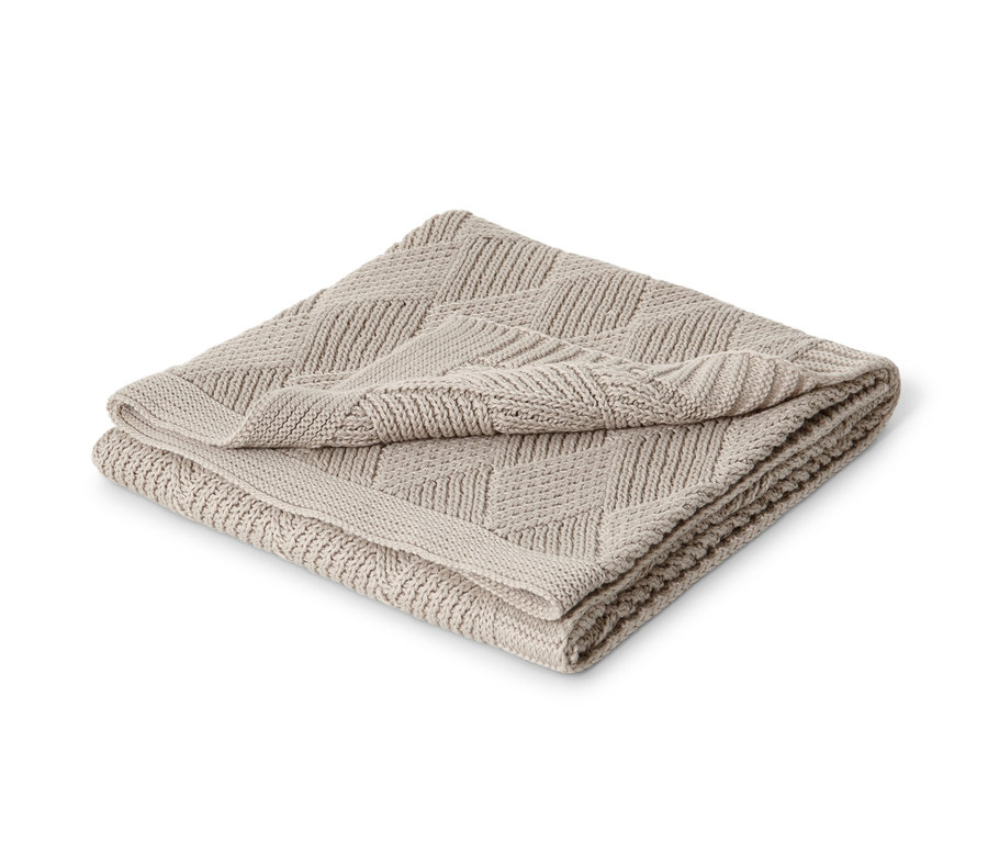 Zusammengelegte Baby-Kuscheldecke, ca. 90 x 90 cm.