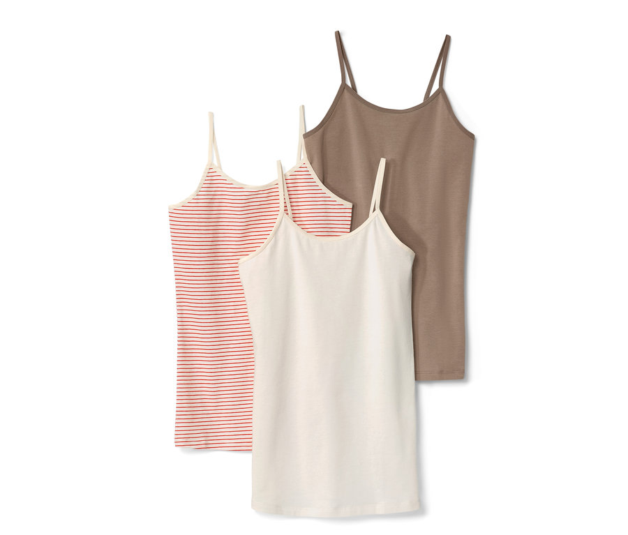 Drei Kinder-Unterhemden: rot-weiß gestreift, weiß und braun.