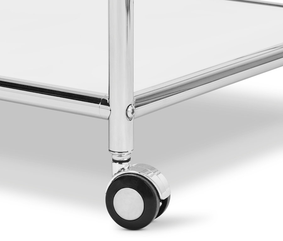 Detailansicht eines Servierwagens Metall »CN3« mit 2 Ebenen, Fokus auf das Rad.
