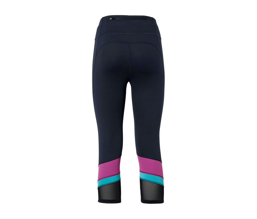 Eine marineblaue 3/4-Sporttight mit lila-, türkis- und schwarzen Details an den Beinen.