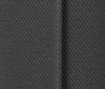 Detailaufnahme einer Joggpants mit Biese.