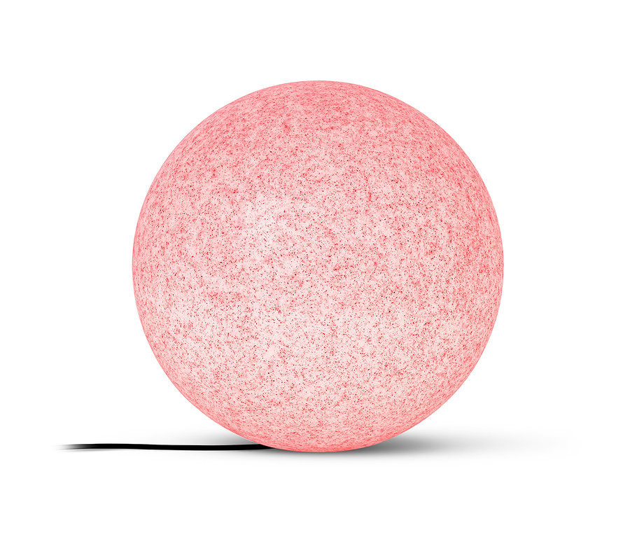 Kugelleuchte mit smartem WiZ-LED-Leuchtmittel auf weissem Hintergrund.