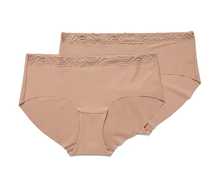 Zwei beige Magic-Cut-Slips liegen übereinander.