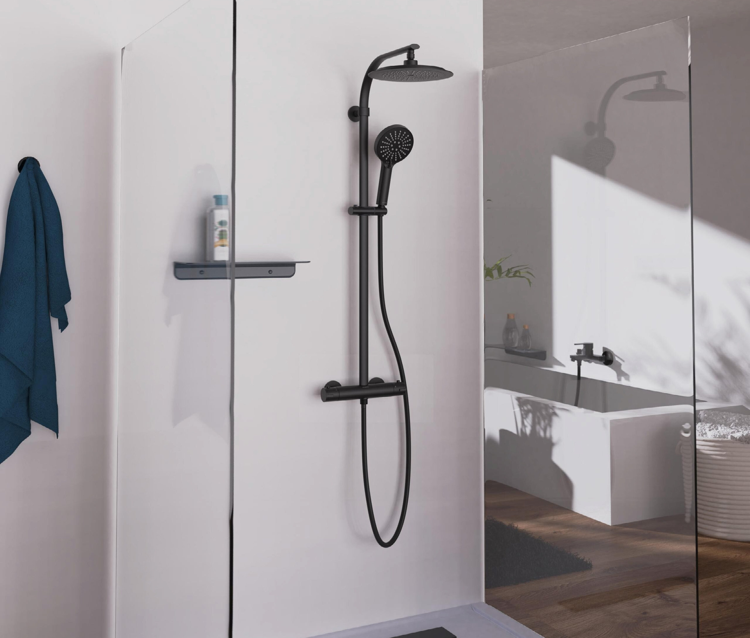 Schwarzes Überkopfbrause-Set »Madura Fresh« an weißer Wand neben Duschglaswand montiert.