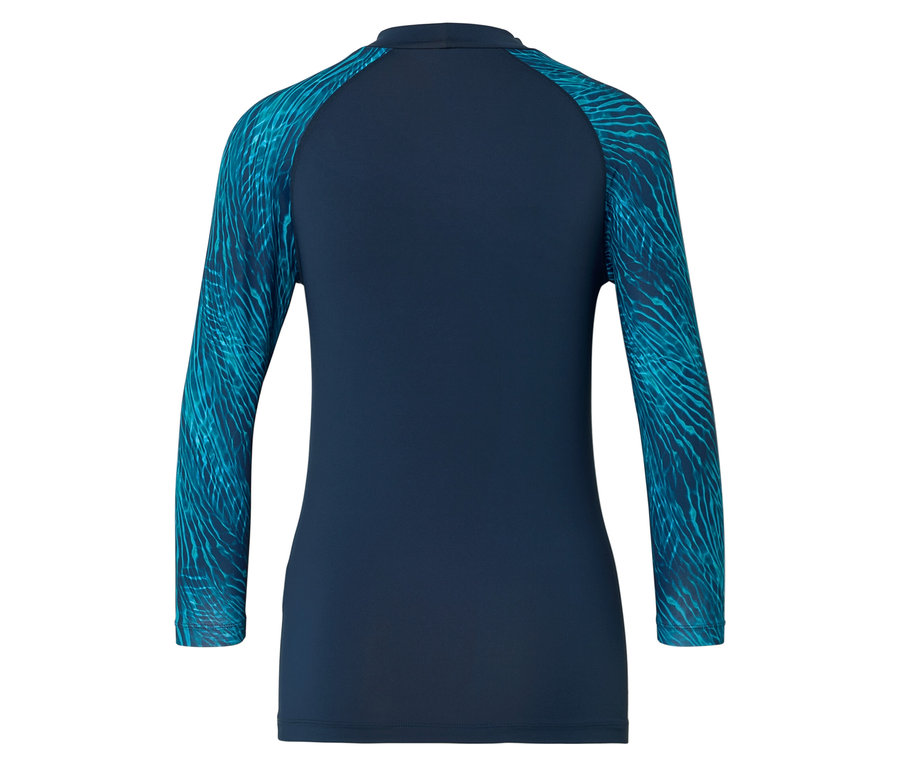 Dunkelblaues Langarmshirt mit türkisfarbenen Ärmeln.