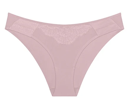 Rosa Slip mit Spitzen- und Netzeinsätzen am Bund.