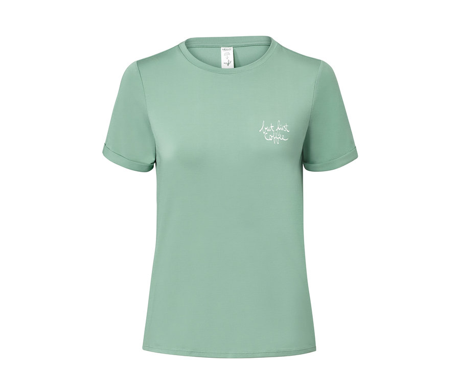 Grünes Sportshirt.