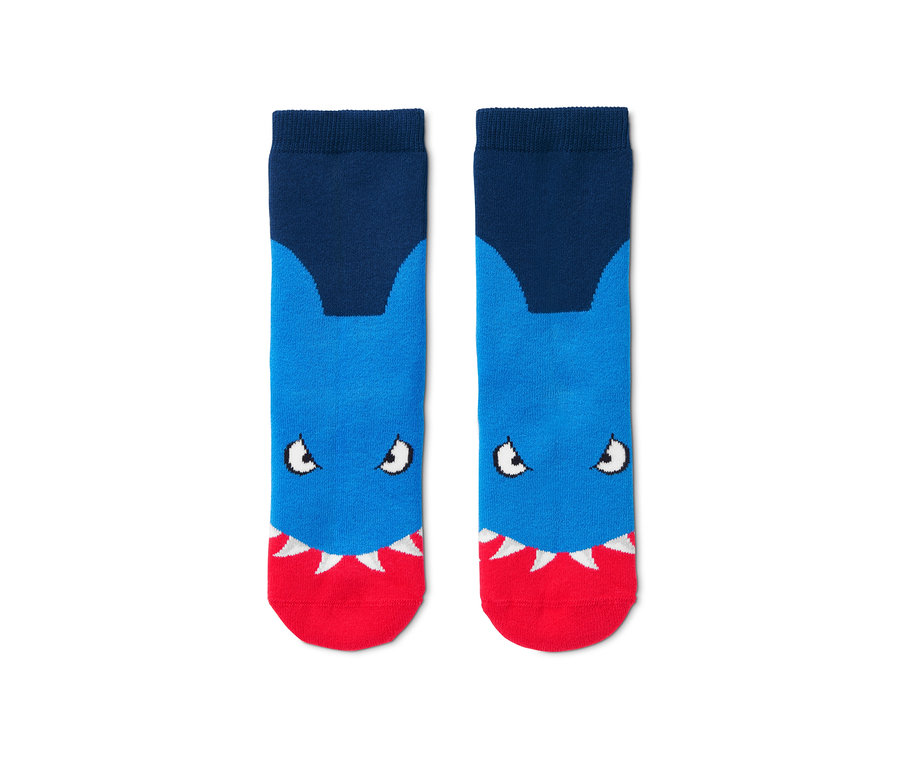 Zwei Paar Antirutsch-Socken mit Hai-Motiv.