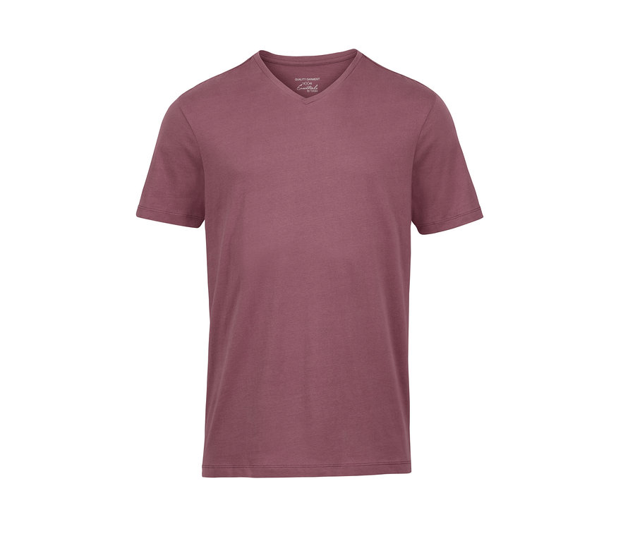 Detailaufnahme eines lila V-Ausschnitt T-Shirts aus einem 2er-Pack.