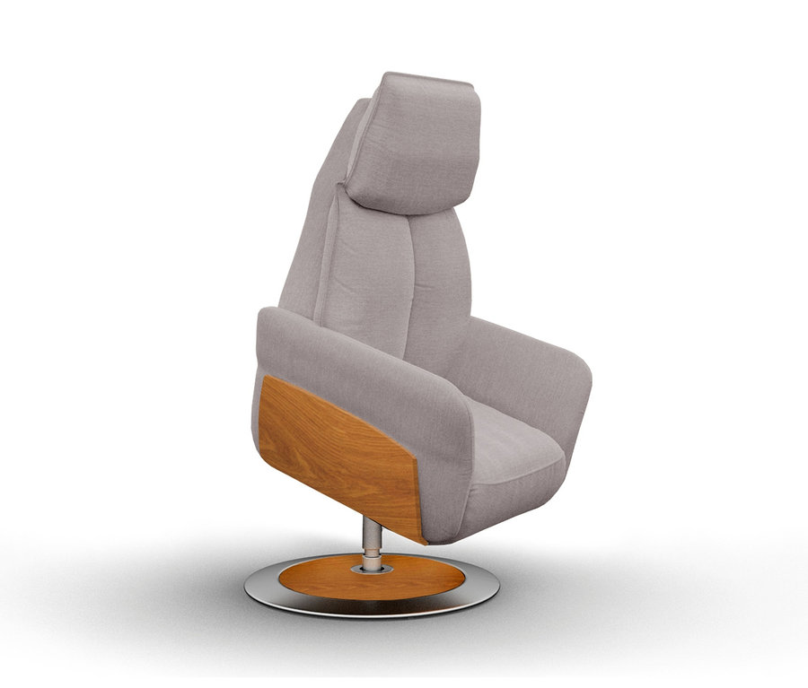 Beige-grauer motorisierter Relax-Liegesessel »Thimo« mit Aufstehhilfe vor weißem Hintergrund.