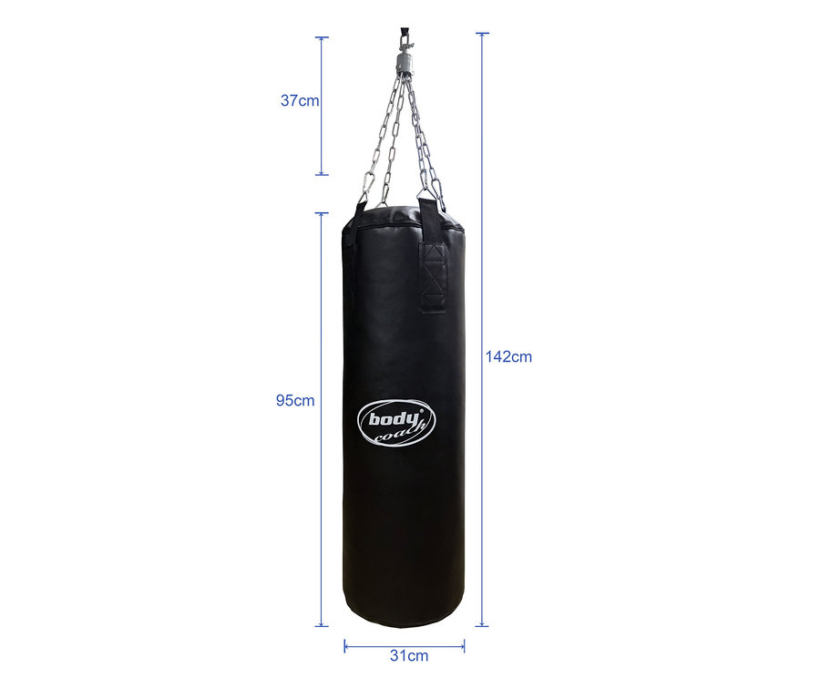 Ein schwarzer L.A.-Sports-Boxsack, ca. 29 kg, hängt an Ketten.