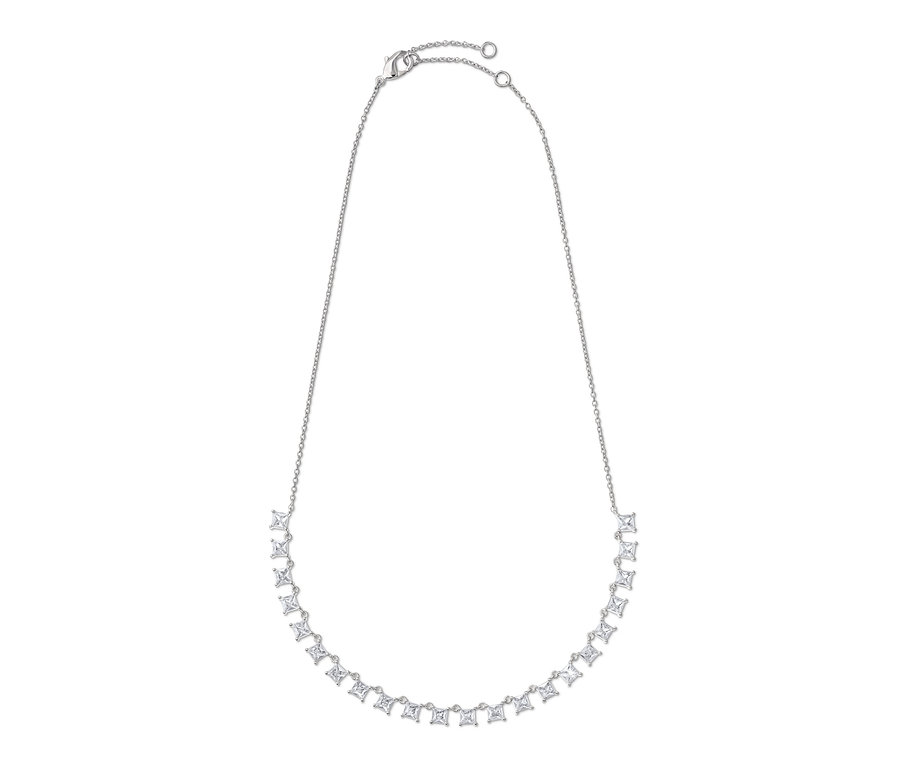 Silberfarbene Kette mit Zirkonia.