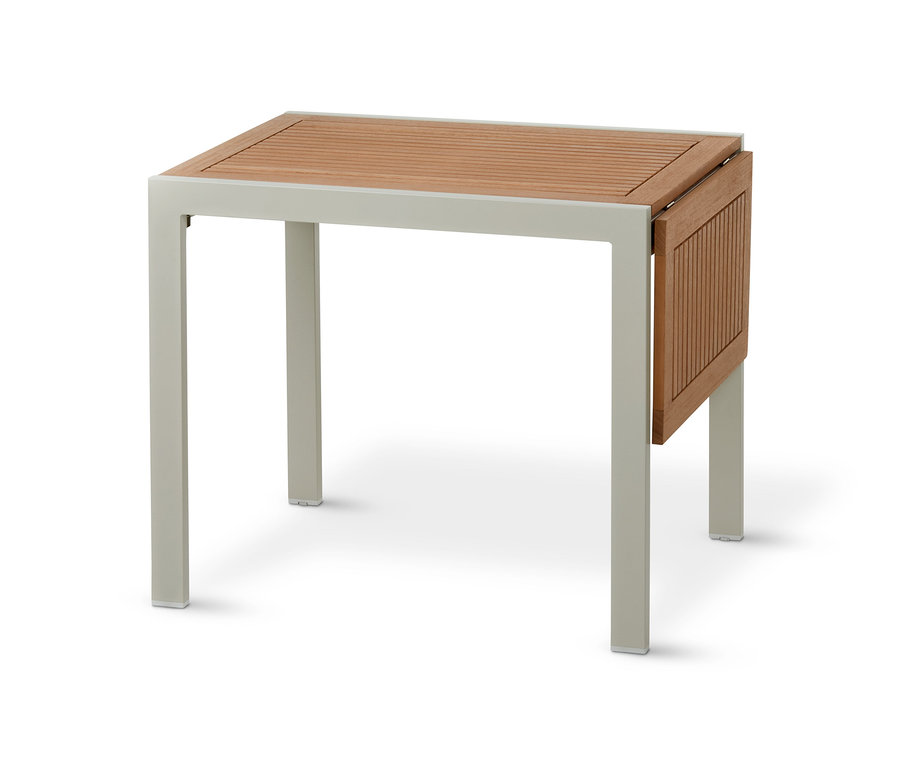 Ein ausziehbarer Gartentisch ca. 88/126 cm mit Aluminiumbeinen.