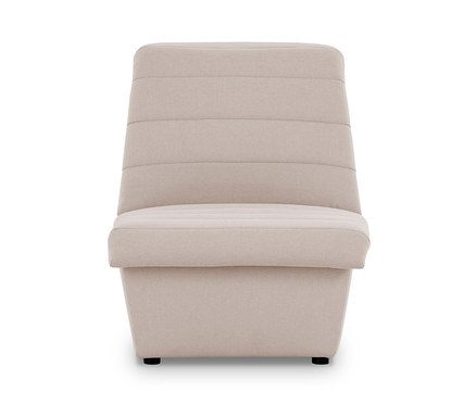 Cremefarbener Sessel auf weißem Hintergrund. LOOKS by Wolfgang Joop Sessel, creme