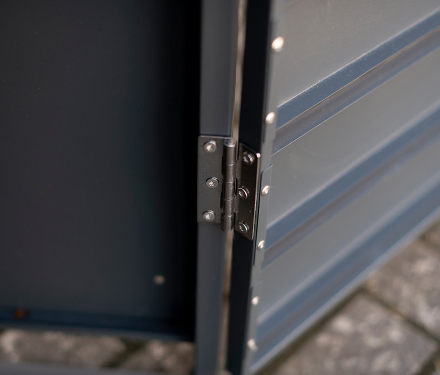 Detail einer Mülltonnenbox aus Stahl, 1er.