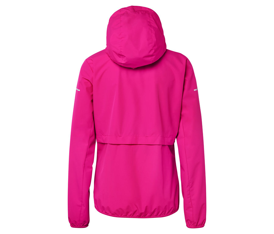 Rückansicht einer pinkfarbenen Jacke mit Kapuze.