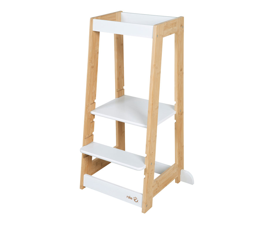 Weißer roba Lernturm aus Holz.