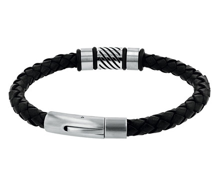 Nahaufnahme eines geflochtenen, schwarzen Armbands mit einem silberfarbenen Verschluss und dekorativen Elementen.