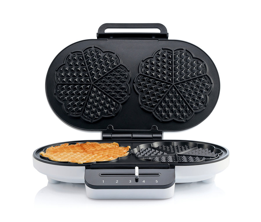 Offenes WILFA Waffeleisen »TRADITION DOUBLE WDWA-516W«, mit einer gebackenen Waffel in Herzform.