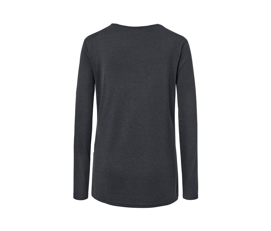 Detailaufnahme der Rückseite eines Langarm-Yogashirts.