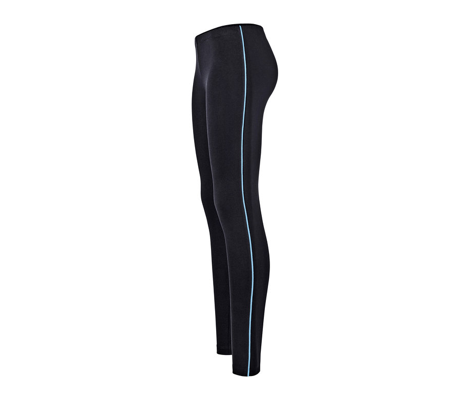 Schwarze Leggings mit Paspelierung.