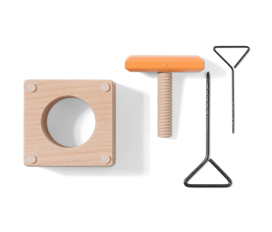 2-in-1-Kastanienbohrer-und-Nussknacker, Holzquadrat.