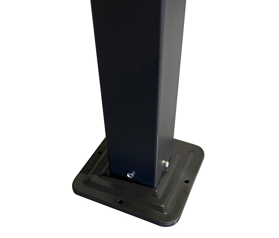 Detail einer Säule und Basis der Leco Pergola.