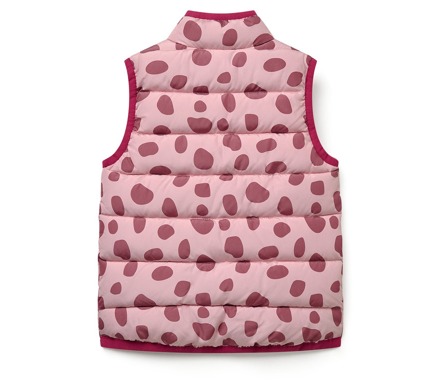 Rosa Steppweste mit dunkelroten Flecken und Bündchen.