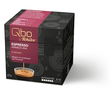 Schwarze Qbo by Tchibo Espresso Apaneca Ana Kaffeekapselpackung mit 27 Kapseln, Herkunft El Salvador, elegant mit Karamellnoten, Intensität 6/10. Ein Espresso mit Crema ist abgebildet.